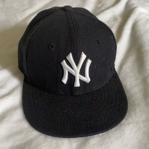 Yankees hat navy blue